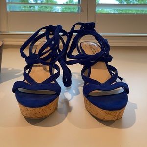 Guess wrap up wedges